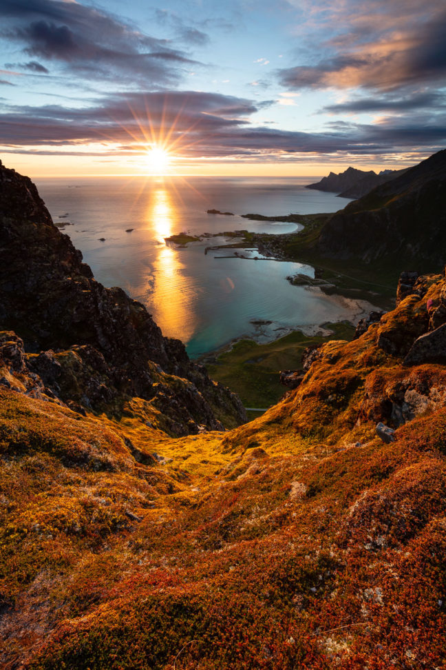 soleil de minuit en voyage photo au lofoten en norvège